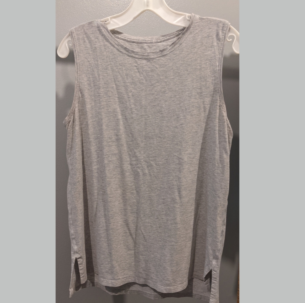 Lululemon Small sleeveless grey shirt
